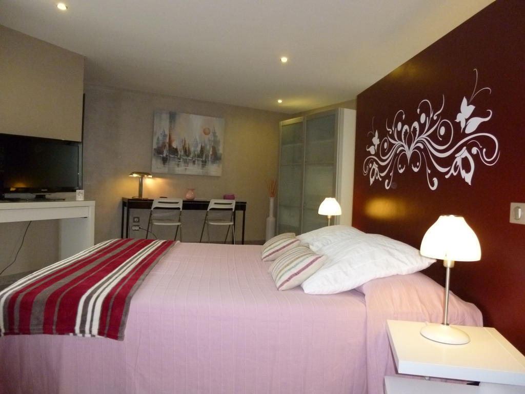 Au Mas De Gamet Bed & Breakfast Théminettes Cameră foto
