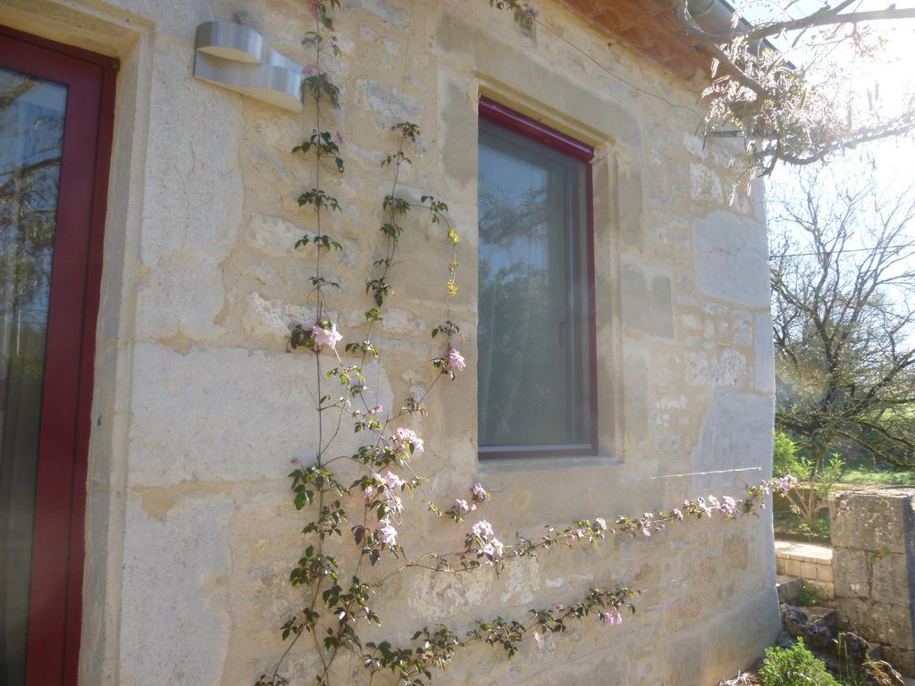 Au Mas De Gamet Bed & Breakfast Théminettes Exterior foto